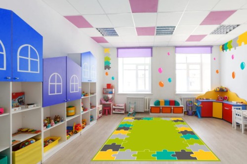 Aranżacja, Dywan katalogowy obraz, ramowy układ wzoru ułożony z puzzli, z jednolitym zielonym środkiem